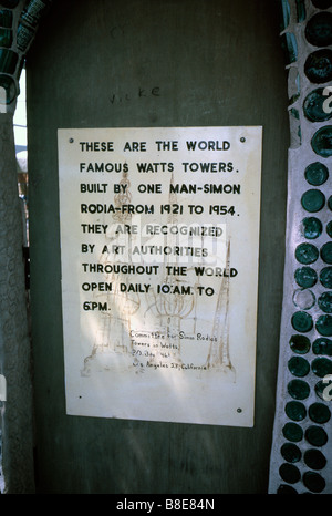 Inscription sur la porte d'entrée à l'Watts Towers de Simon Rodin, Watts district de Los Angeles, Californie, USA, 1964 Banque D'Images