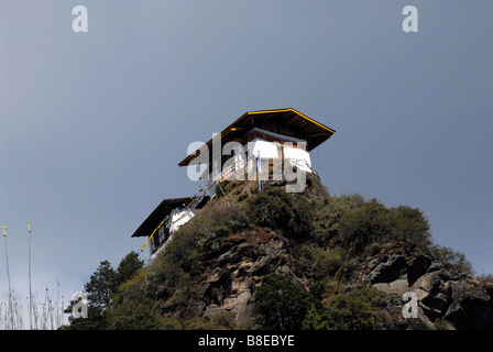 Pinnacle haut maisons près de la paro Taktsang Goemba, monastère, savoir que les tigres Nest Banque D'Images