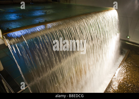 Fontaine à eau à la brasserie Guinness Storehouse à Dublin en Irlande Banque D'Images