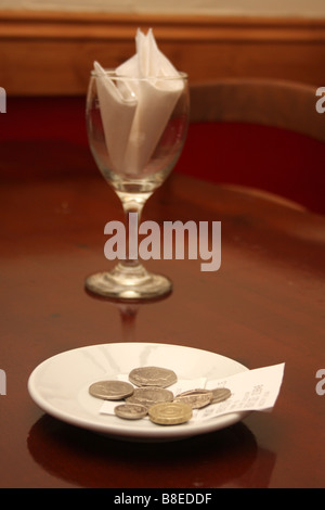 A l'extrémité gauche sur un plat dans un restaurant. Banque D'Images