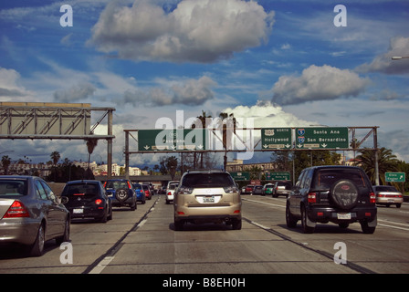 L'autoroute menant à l'entrée et à la sortie de Los Angeles, Pasadena, CA 110 101 5 Hollywood, Santa Ana, San Bernadino 10 CA Banque D'Images