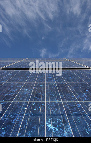 Panneaux solaires à Adlershof, Berlin, Allemagne Banque D'Images
