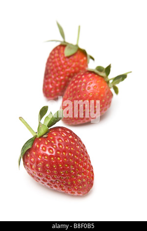 Les fraises isolated on a white background studio. Banque D'Images