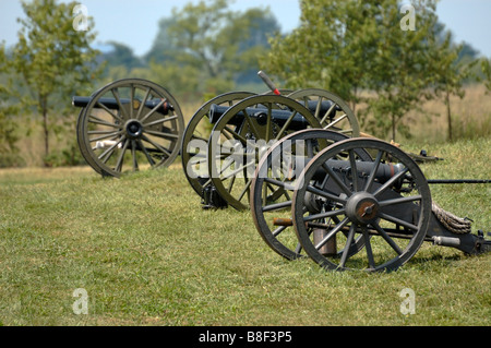 Canons en place à la reconstitution de la guerre civile américaine 1862 Bataille de Richmond Virginia Banque D'Images