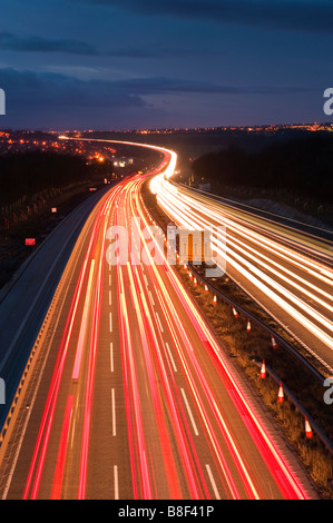 L'autoroute m1 à la vue en direction nord à partir d'un pont entre la sortie 27 28 près de selston Limburg Banque D'Images