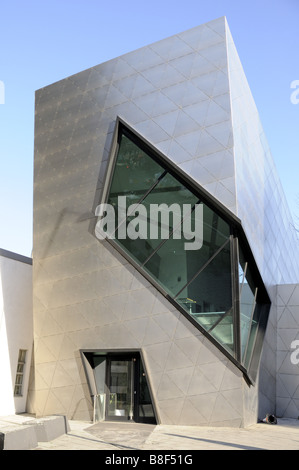 Le Centre d'études supérieures de l'Université métropolitaine de Londres conçu par l'architecte Daniel Libeskind situé sur le campus du Nord Banque D'Images