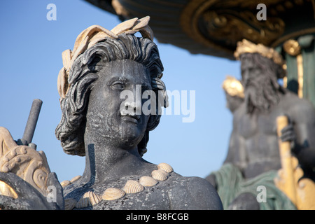 Détail de la fontaine des Mers fontaine à la place de la Concorde, Paris Banque D'Images