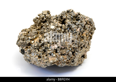 La pyrite sur fond blanc Banque D'Images