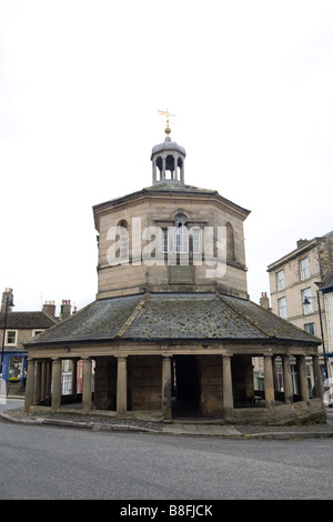 La Croix du marché ou le beurre Mart à Barnard Castle Teesdale , Co . Durham Banque D'Images