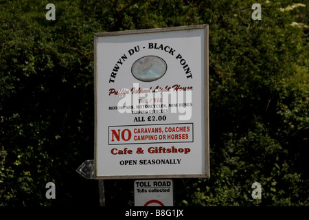 Route à péage au phare de l'île de macareux à Penmon, Anglesey, au nord du Pays de Galles Banque D'Images