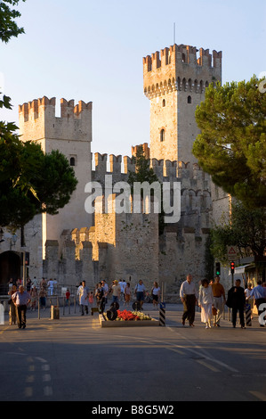 Castallo Sirmione Lac de Garde Italie Banque D'Images