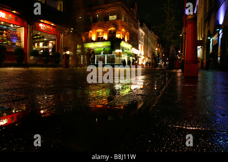 Restaurants chinois dans Gerrard Street, Chinatown, Londres Banque D'Images