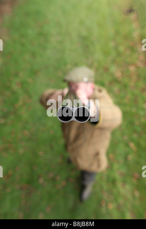 Dans la ligne de mire d'un alésage 12 Holland & Holland fusil de chasse. Un fusil mèche latérale classique anglaise. Banque D'Images