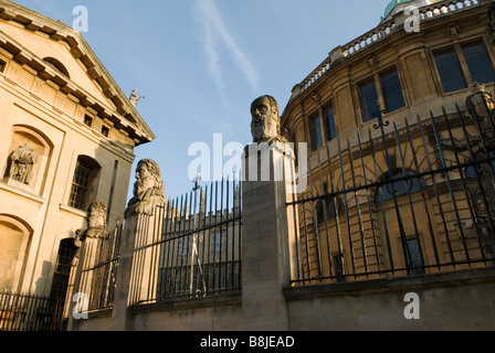 Sheldonian Theatre, Oxford, vue à partir de la rue large Banque D'Images