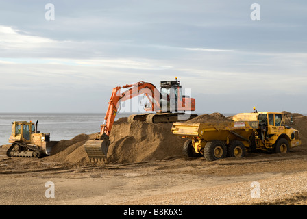 Annuel des bulldozers grande poussée de remettre en forme les plages Banque D'Images