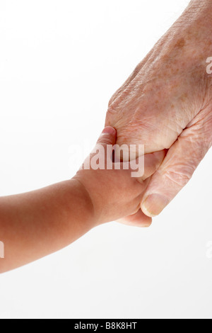 Grand-père et sa petite-fille holding hands Banque D'Images