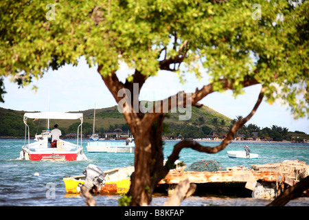 Vue sur une baie sur l'île Saint Martin dans les Antilles néerlandaises Banque D'Images