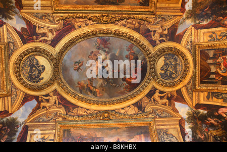 Détail de la peinture de plafond du Louvre, Paris, France Banque D'Images