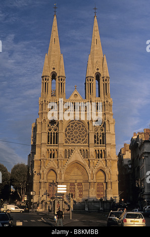 Marseille, Église de St Vincent de Paul, au coucher du soleil Banque D'Images