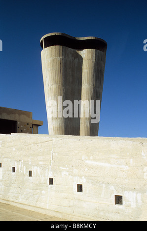 Le Corbusier Unité d'habitation, Marseille, haut de l'arbre de ventilation sur le toit-terrasse. Banque D'Images