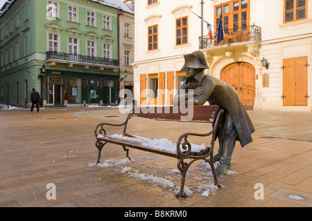 Soldat de Napoléon sur la place principale (Hlavne namestie) dans le centre de Bratislava, Slovaquie. Banque D'Images