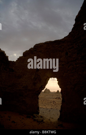 Tombes mystique soufi appelé gubba près de Old Dongola, Nubie, Soudan Banque D'Images