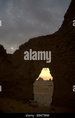 Tombes mystique soufi appelé gubba près de Old Dongola, Nubie, Soudan Banque D'Images