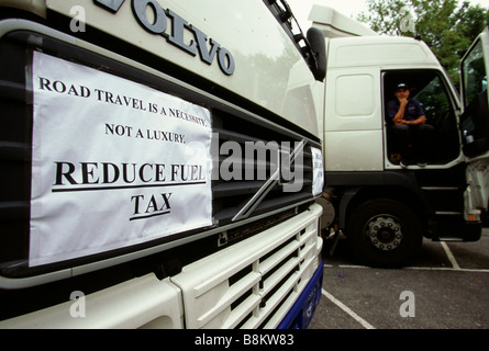 Raffinerie de pétrole de Fawley Hampshire UK 13 Sept 2000 des conducteurs de camions piquet des raffineries de pétrole pour protester contre le coût du carburant Banque D'Images