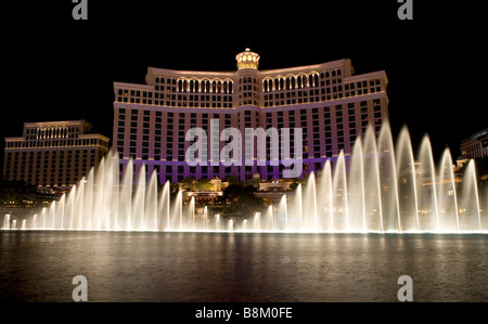 Fontaines du Bellagio Hotel and Casino à Las Vegas, Nevada, USA Banque D'Images