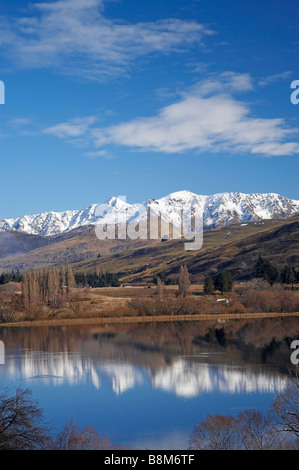 Lake Hayes et de réflexion près de Queenstown ile sud Nouvelle Zelande Banque D'Images