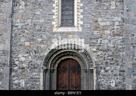 Porte romane cathédrale de la Sainte Trinité, le Christ l'Église ou la Cathédrale de Christchurch dublin ireland Banque D'Images