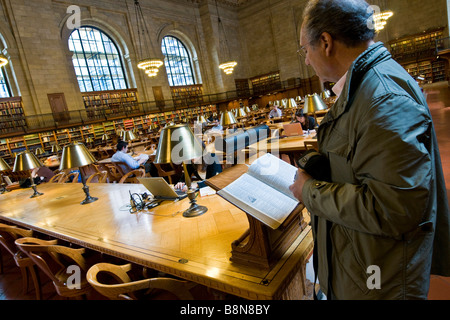 La salle de lecture principale Rose à la New York Public Library Banque D'Images