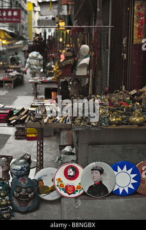 Souvenirs de Mao Zedong et d'antiquités à vendre à caler sur la ligne Lascar Hong Kong Banque D'Images