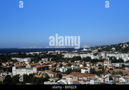 Marseille, vue vers l'ouest à partir du toit de l'Unité d'habitation vers les Iles de Frioul. Banque D'Images