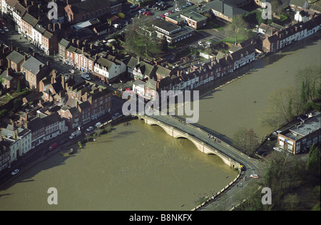 Inondation de la rivière Severn à Worcestershire England Uk à Bewdley Banque D'Images