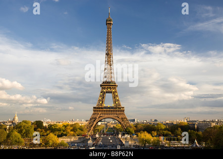 La Tour Eiffel vue du Trocadéro Paris France Banque D'Images