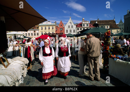 Estonie, Tallinn, vieille ville, Raekoja plats, marché artisanal, Festival folklorique Baltica 2007 Banque D'Images