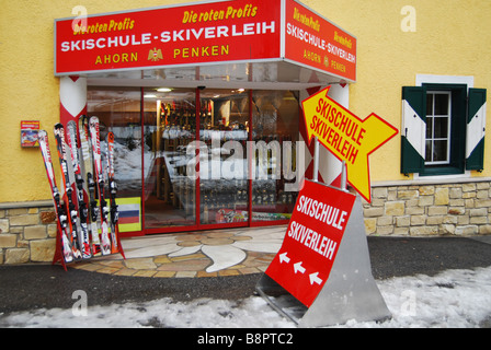 Publicité Les tableaux d'école de ski Mayrhofen Autriche Tyrol Banque D'Images