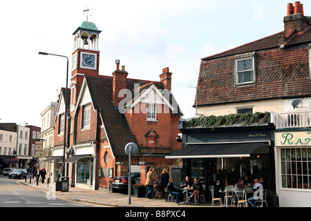 United Kingdom south west London Wimbledon Village l'ancienne caserne de tour de l'horloge dans la rue Banque D'Images