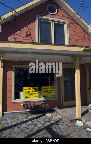 Vitrine vide sur la rue Main, Hudson Valley, New York Banque D'Images