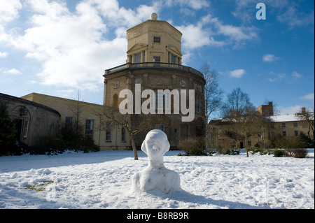 L'Observatoire de Green Templeton College et un tapis de neige ensoleillée Banque D'Images