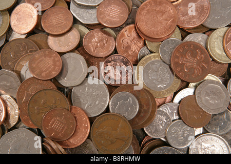 Pile de l'argent anglais en studio Banque D'Images