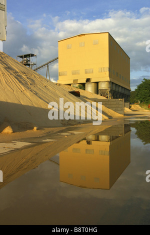 L'unité vibrante pour le sable, l'Allemagne, en Rhénanie du Nord-Westphalie, Kreis Euskirchen, Weilerswist Banque D'Images