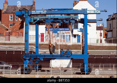 Voile palan sur Bridlington East Riding 'Port', Yorkshire, Angleterre Banque D'Images