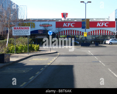 Chiquito et KFC au Royal Parc de loisirs, Acton, Londres, Angleterre, Royaume-Uni Banque D'Images