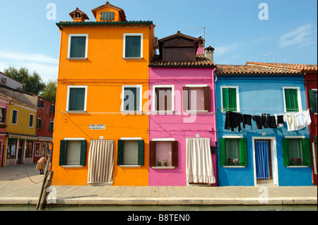 Fondament Cavanell maisons colorées et canal Burano Italie Venise , Banque D'Images