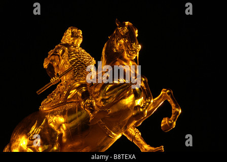 Dresde Dresde Goldener Reiter Nacht nuit Golden Knight 12 Banque D'Images