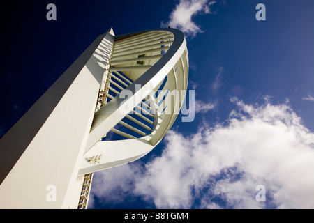 Jusqu'à lors de la tour Spinnaker à GUNWHARF QUAYS de Portsmouth, Hampshire, Royaume-Uni Banque D'Images