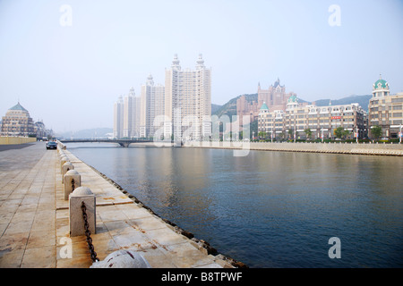 La province de Liaoning, Chine Dalian Xinghai Bay Square Banque D'Images