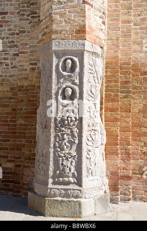 Basilique colonne dei Santi Maria e Donato construire dans reconstructured 7 siècle en siècle 12 Vénétie Italie Lagune de Venise Murano Banque D'Images